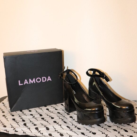 Lamoda Evil Attraction Black Platformed Many Jane heels - Picture 1 of 4